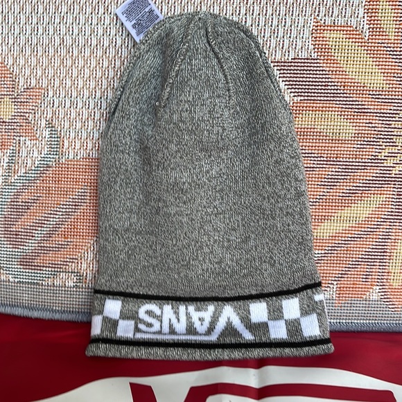 Vans Men’s - Women’s VNOA7UDFGRH
STACKTON STRIPE
OS Beanie

VANS
"OFF THE WALL" - Picture 3 of 16
